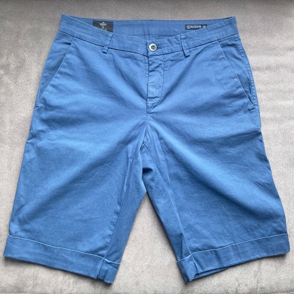 Mason's Bermuda shorts; Blue; Size 46 (30" waist); Excellent A+ Condition